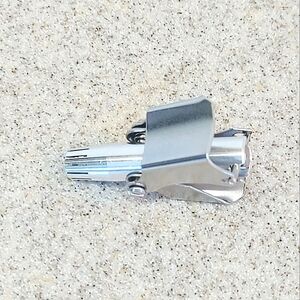 STAINLESS STEEL MANUAL NOSE HAIR CLIPPERS